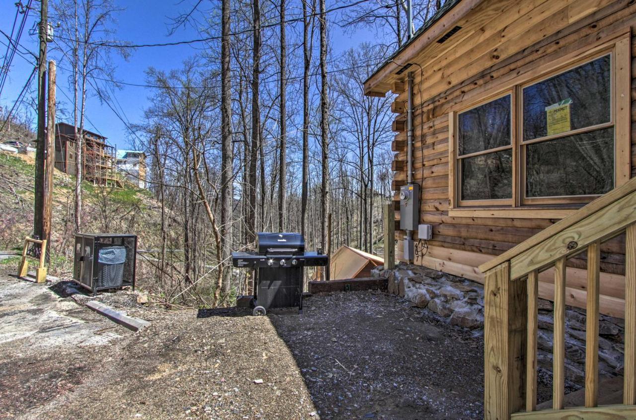 The Phoenix Cabin With Hot Tub In Gatlinburg! Exterior photo