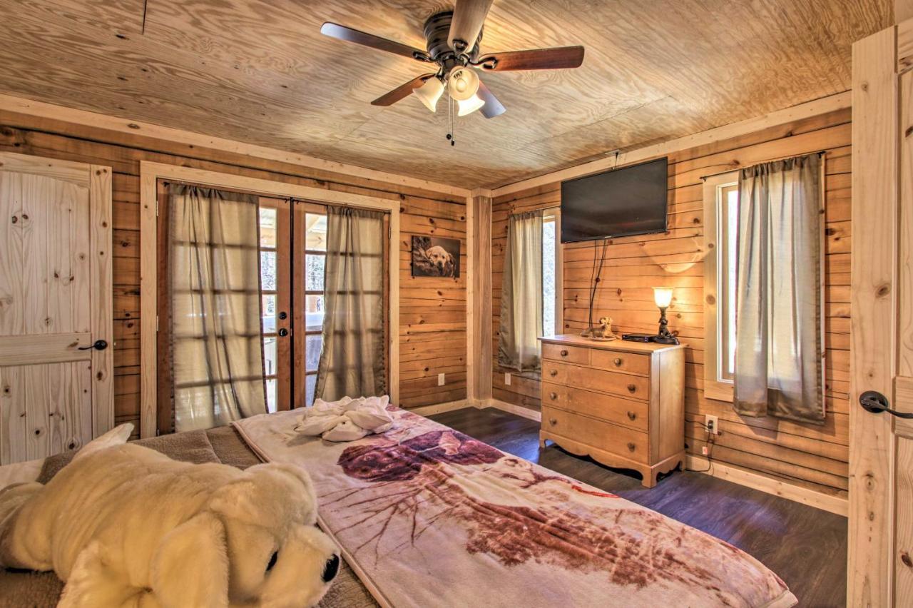 The Phoenix Cabin With Hot Tub In Gatlinburg! Exterior photo